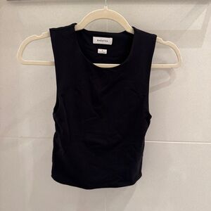 Babaton Contour Crew Neck Black